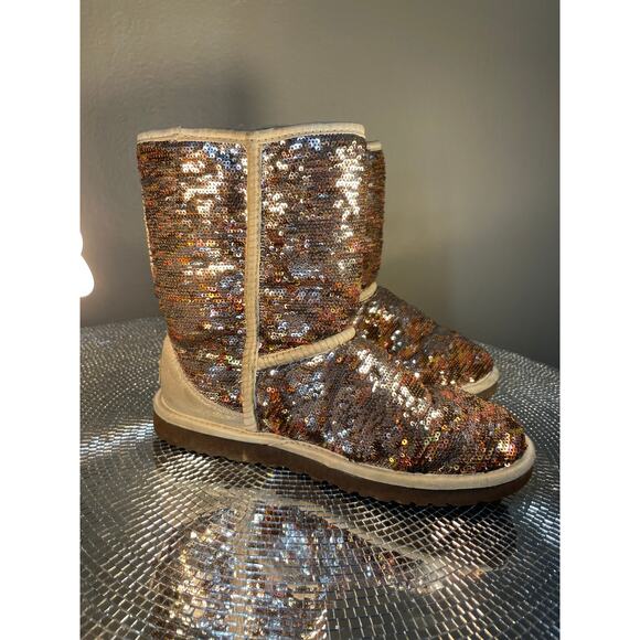 Gold Sequin Ugg Size 6 - Picture 8 of 16